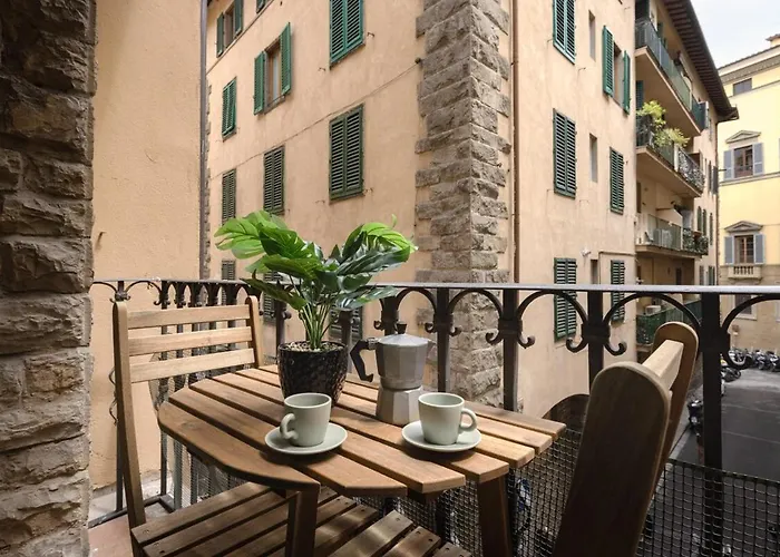 Ponte Vecchio Vintage アパート フィレンツェ